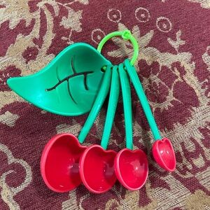 Fabulous retro cherries measuring spoons for your 1950s kitchen